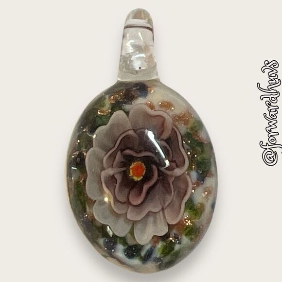 Hand Crafted Murino Style Glass Pendant - Picture 4 of 11
